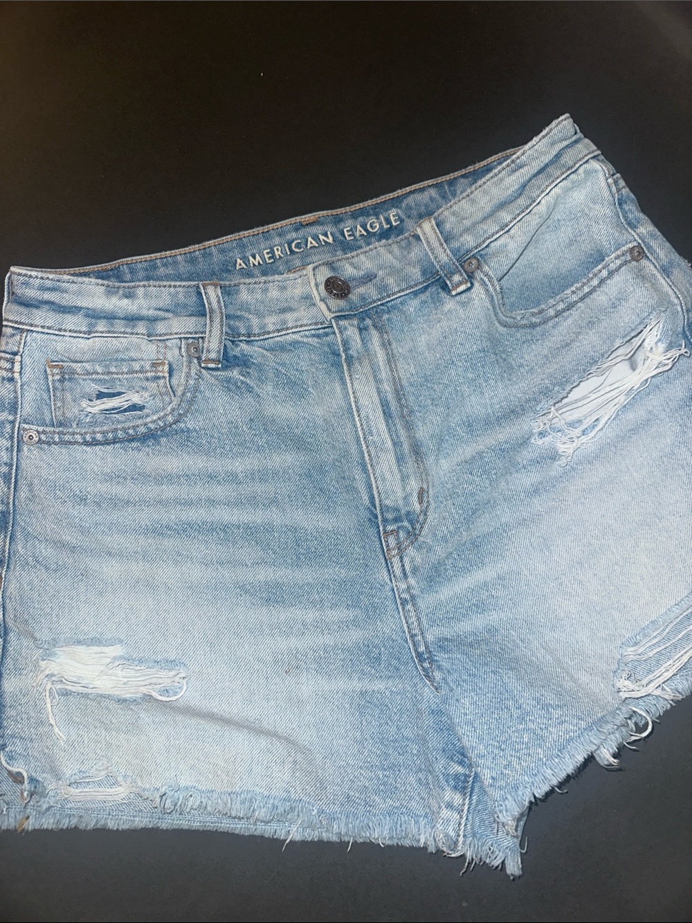 American Eagle Light Wash Distressed Denim Shorts sz 8  Excellent cond
